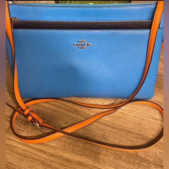 Coach Bags Coach F3822 Eastwest Crossbody With Bonus Pop Up Pouch